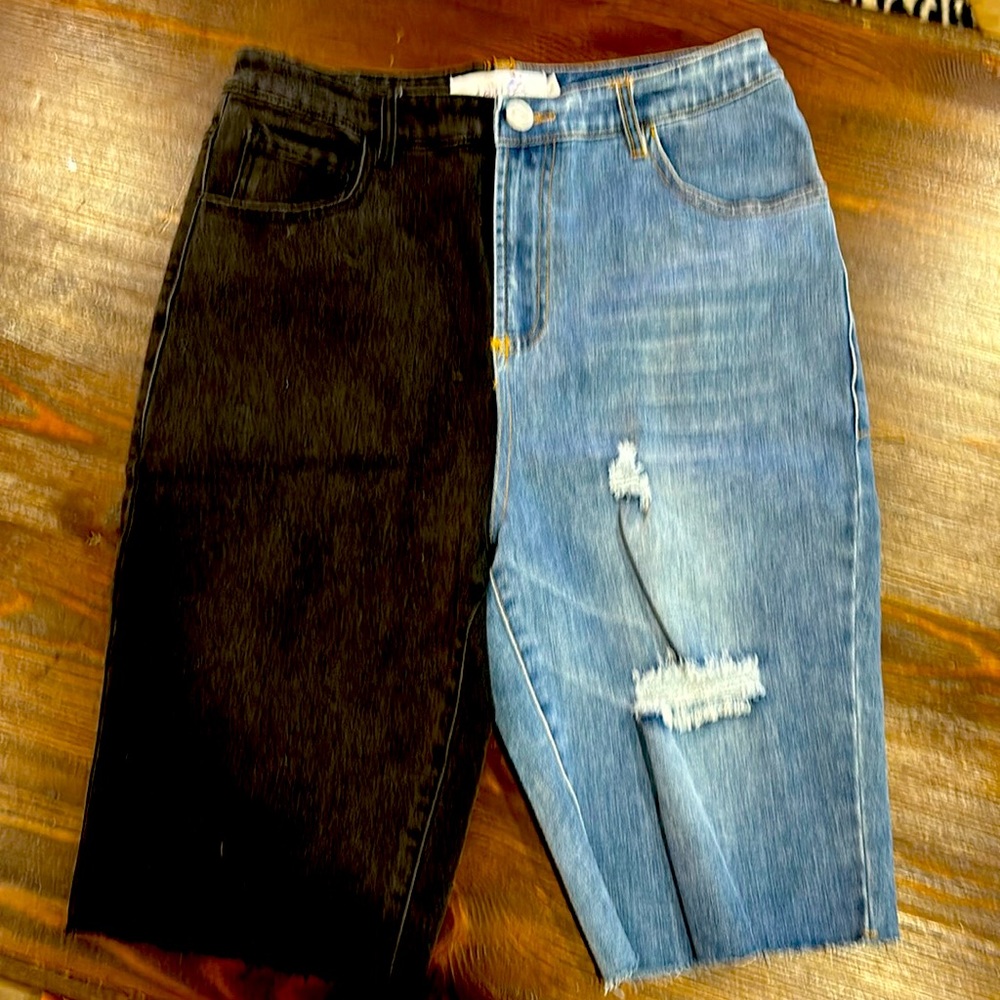 Two toned Bermuda shorts denim NEW